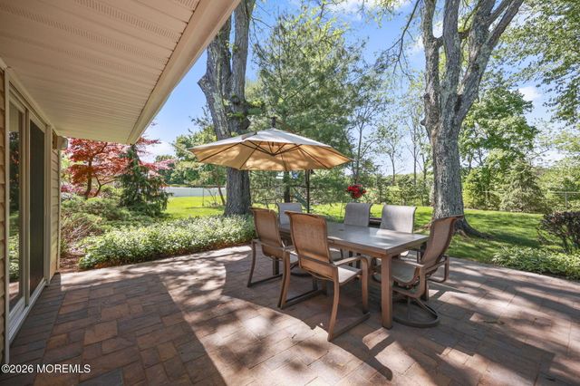 23 Fairview Road, Marlboro, NJ 07746