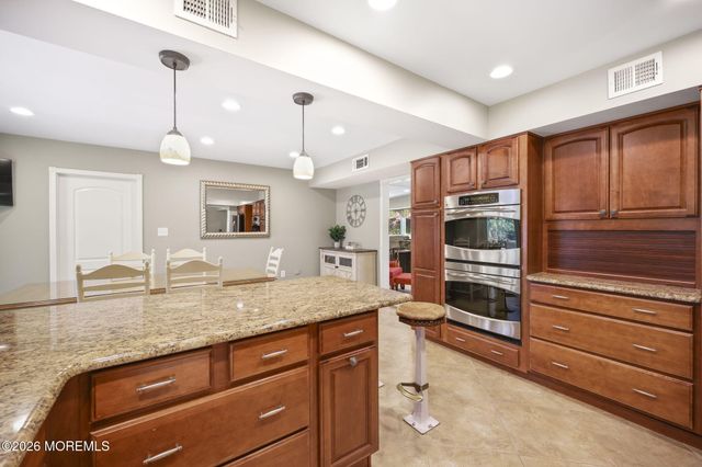 23 Fairview Road, Marlboro, NJ 07746