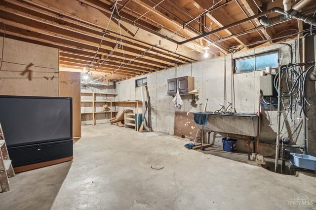 6501 Locust Lane, Middletown, OH 45044