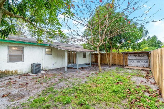 4905 Gulfstream Road, Lake Worth, FL 33461