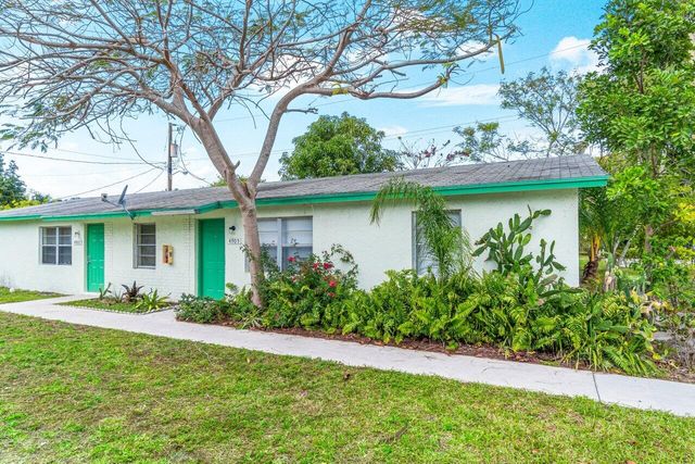 4905 Gulfstream Road, Lake Worth, FL 33461