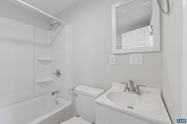 4292 WEST RIVER RD, Scottsville, VA 24590