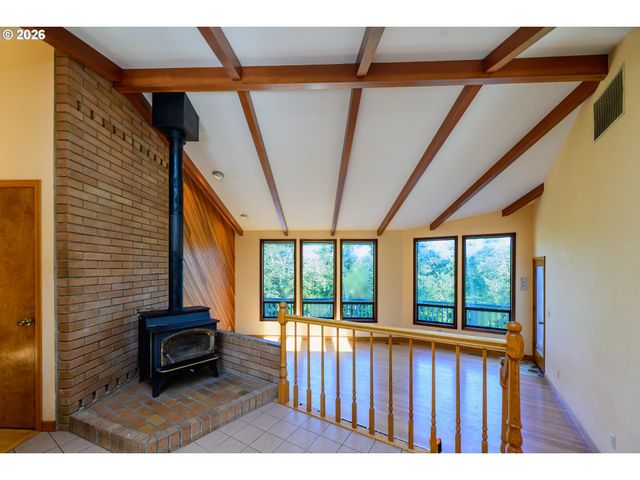 85465 EAGLES AERIE Rd, Eugene, OR 97405