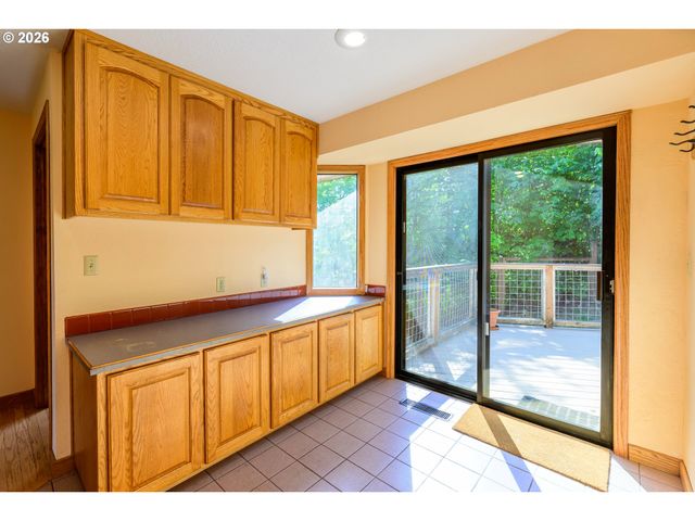 85465 EAGLES AERIE Rd, Eugene, OR 97405