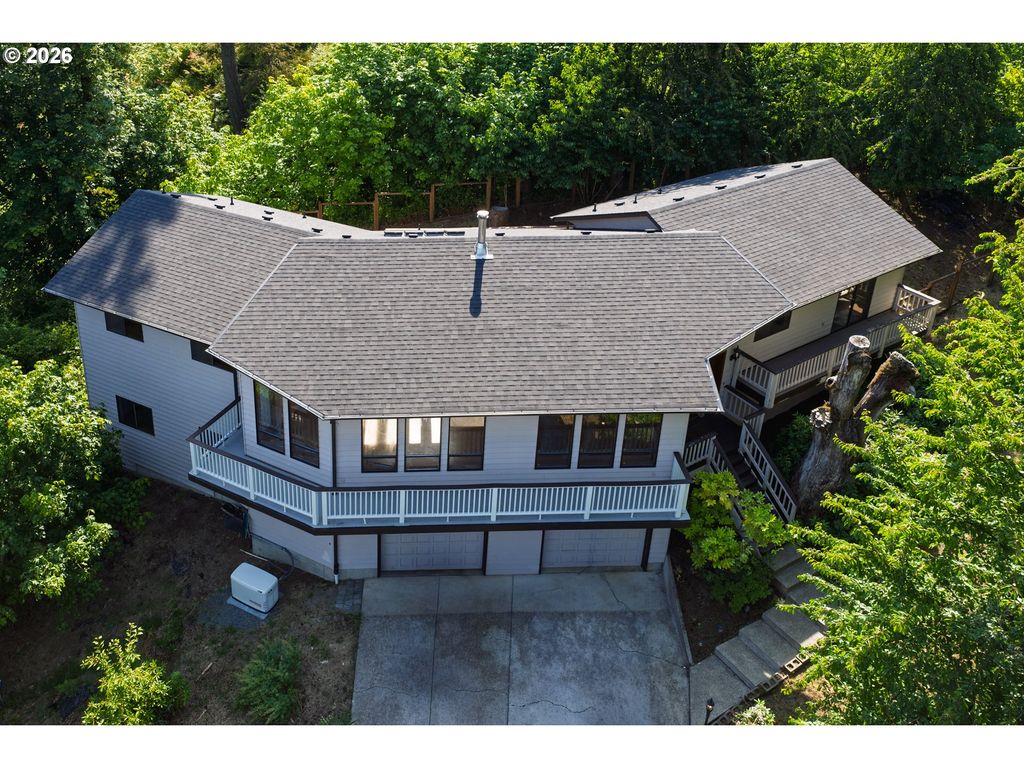 85465 EAGLES AERIE Rd, Eugene, OR 97405