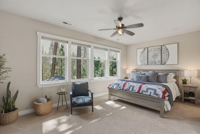 1041 E Timber Pine Drive, Sisters, OR 97759