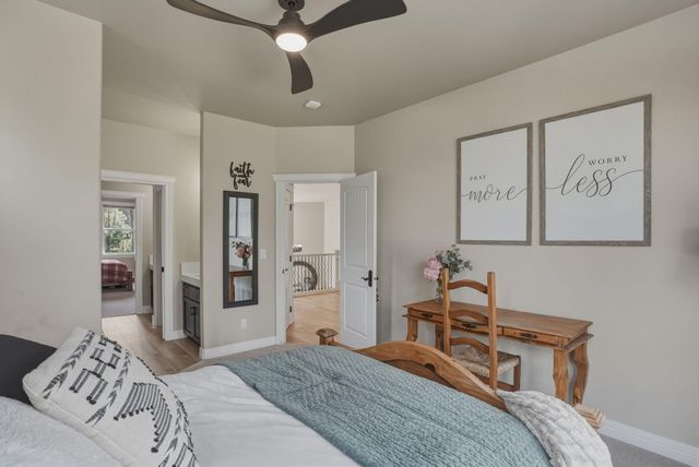 1041 E Timber Pine Drive, Sisters, OR 97759