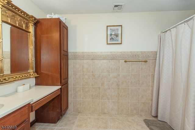 101 Rolling Ridge Rd, West Milford Twp., NJ 07480