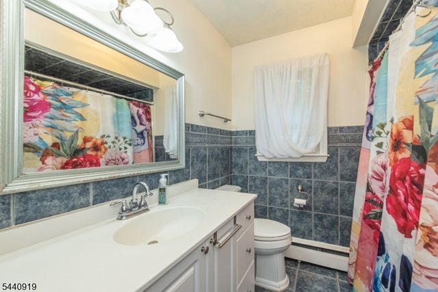 101 Rolling Ridge Rd, West Milford Twp., NJ 07480