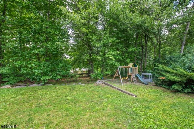 101 Rolling Ridge Rd, West Milford Twp., NJ 07480