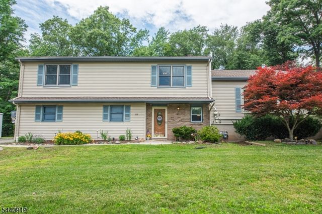 101 Rolling Ridge Rd, West Milford Twp., NJ 07480