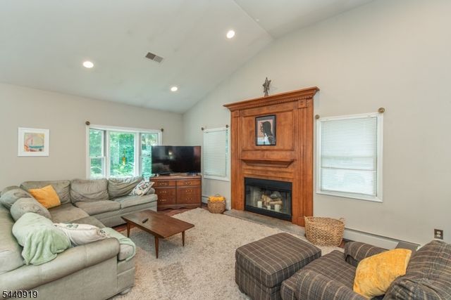 101 Rolling Ridge Rd, West Milford Twp., NJ 07480
