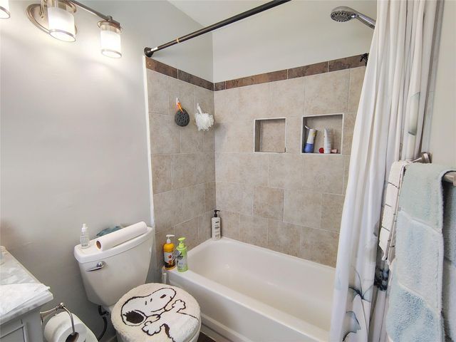 4411 Waterfall Way, Sugar Land, TX 77479