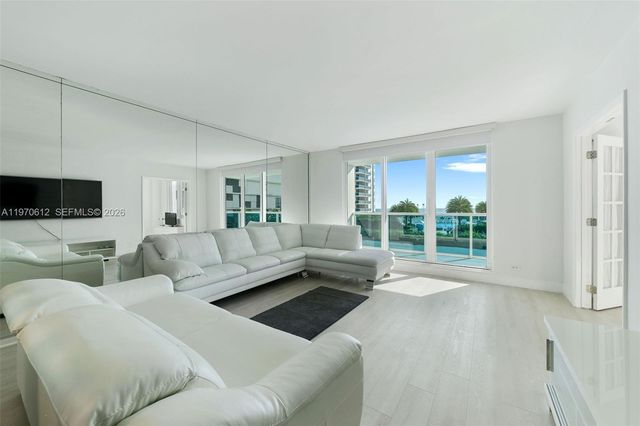 2301 Collins Avenue 338, Miami Beach, FL 33139