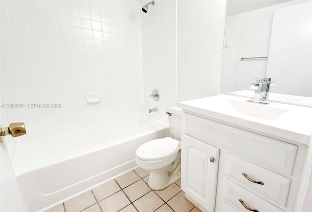 9491 S Palm Cir S 103, Pembroke Pines, FL 33025