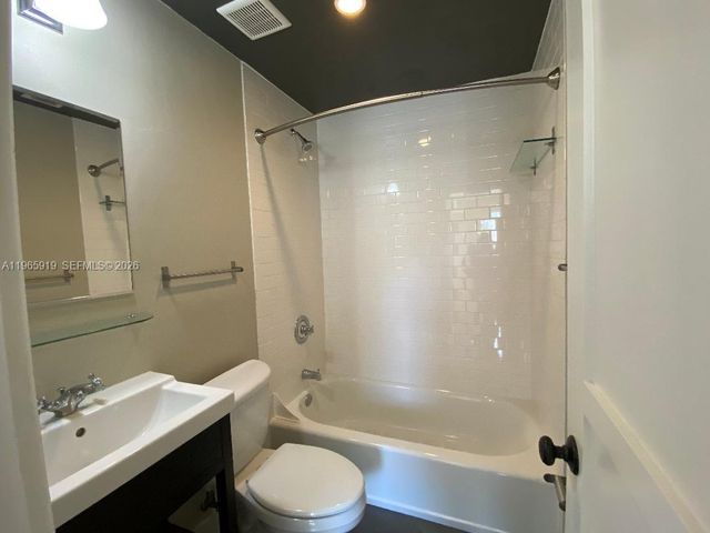 119 Cibao Ct 8, Coral Gables, FL 33134