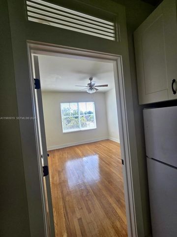 119 Cibao Ct 8, Coral Gables, FL 33134