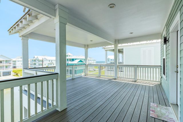 3827 Sea Breeze Lane, Galveston, TX 77554