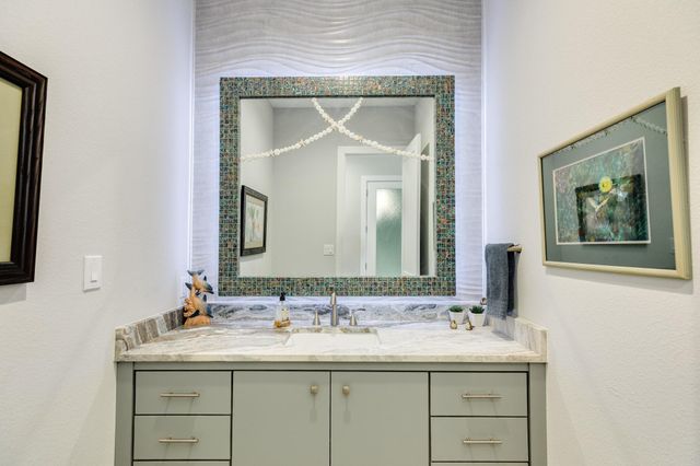 3827 Sea Breeze Lane, Galveston, TX 77554