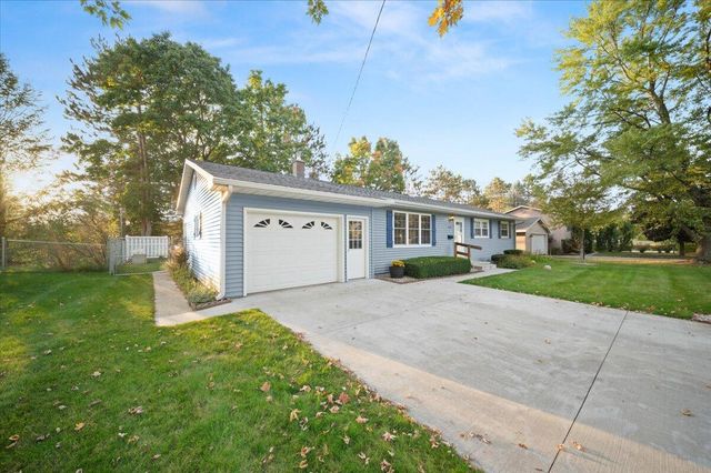 433 Leeson Avenue, Cadillac, MI 49601
