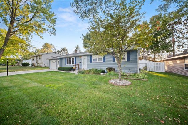 433 Leeson Avenue, Cadillac, MI 49601