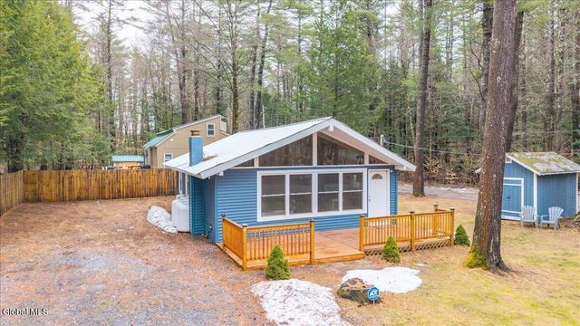 12 Minder Road, Corinth, NY 12822