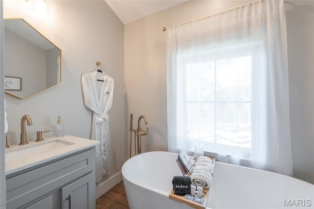 10501 State Route O, Ste Genevieve, MO 63670