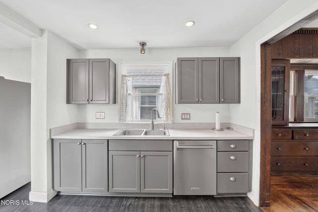 216 Dartmouth Drive, Toledo, OH 43614