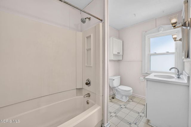 216 Dartmouth Drive, Toledo, OH 43614