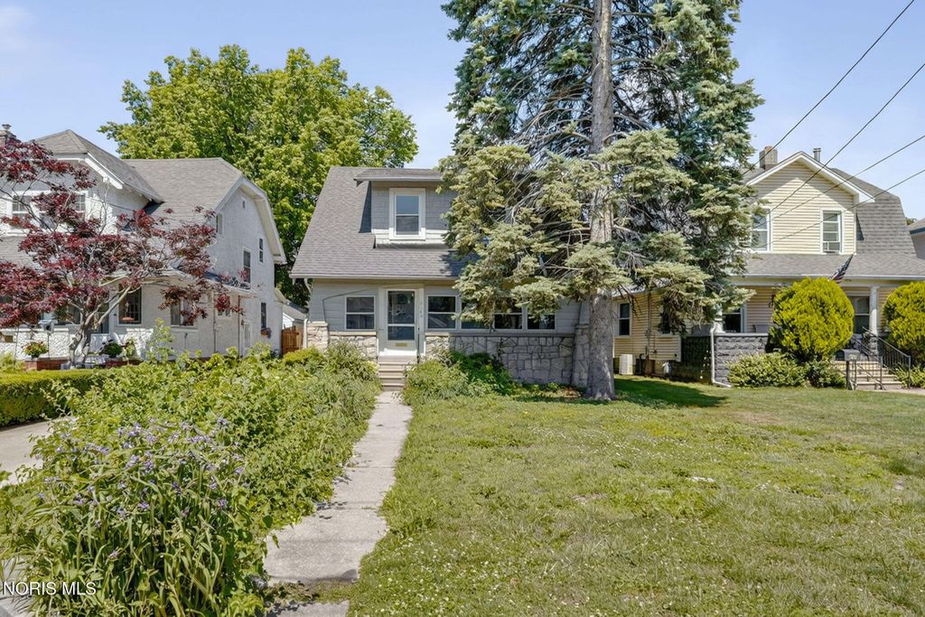 216 Dartmouth Drive, Toledo, OH 43614