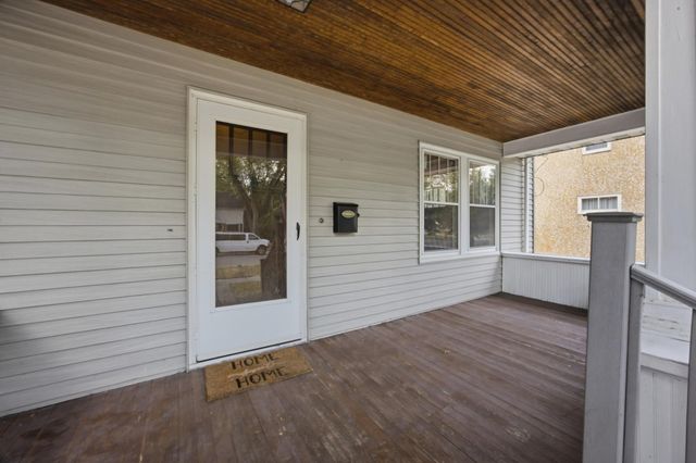 1433 2nd Avenue S, Fargo, ND 58103