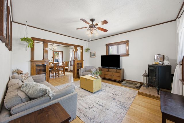 1433 2nd Avenue S, Fargo, ND 58103