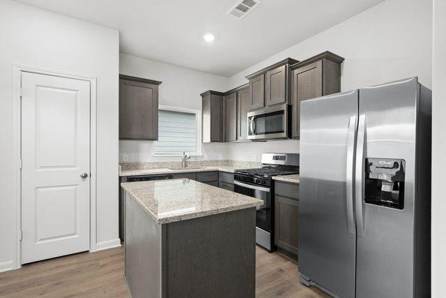 9628 Stranton Drive, Fort Worth, TX 76140