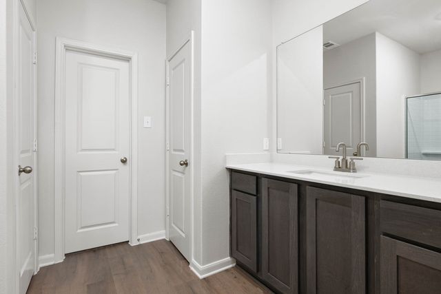 9628 Stranton Drive, Fort Worth, TX 76140