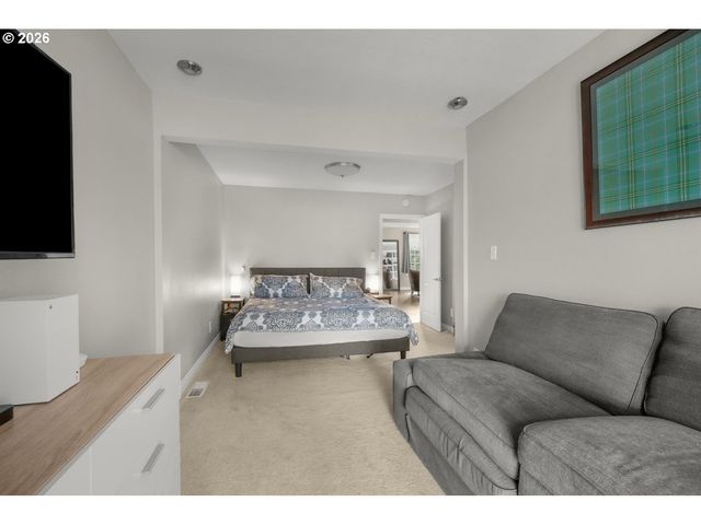 1411 DIVISION St, Oregon City, OR 97045