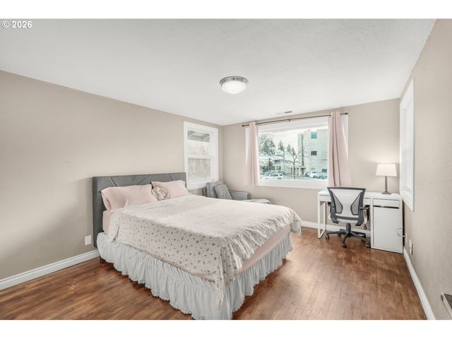 1411 DIVISION St, Oregon City, OR 97045