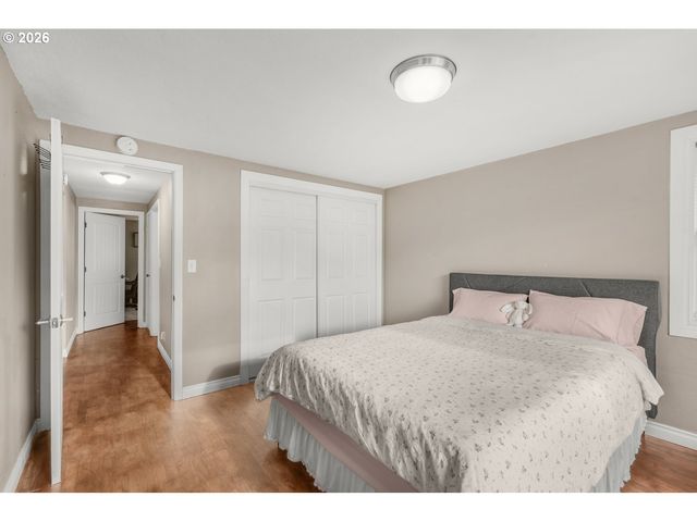 1411 DIVISION St, Oregon City, OR 97045