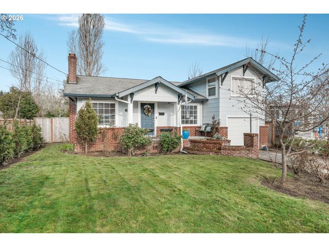 1411 DIVISION St, Oregon City, OR 97045