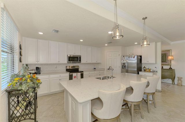 12570 GHIBERTI CIRCLE 102, Venice, FL 34293