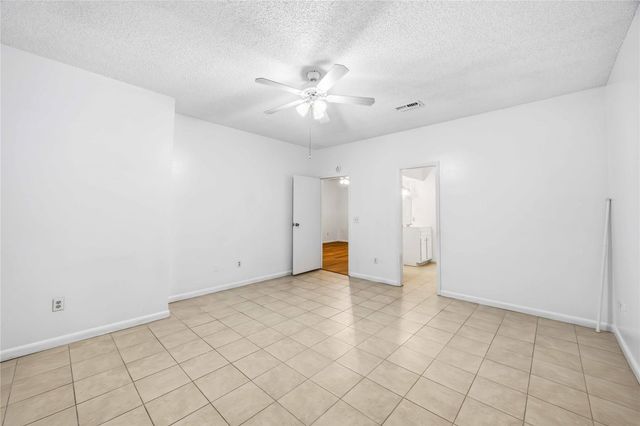 9410 Stonehouse Lane, Houston, TX 77025