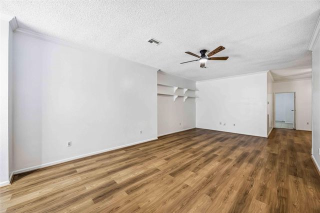 9410 Stonehouse Lane, Houston, TX 77025