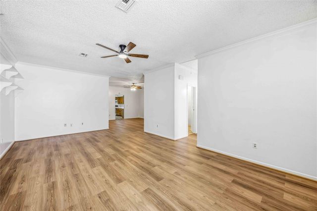 9410 Stonehouse Lane, Houston, TX 77025