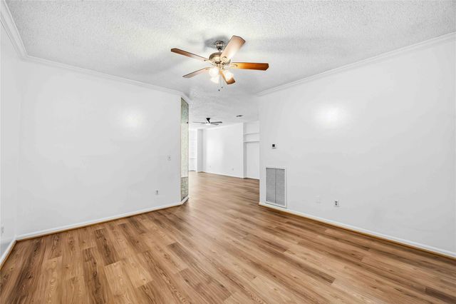 9410 Stonehouse Lane, Houston, TX 77025