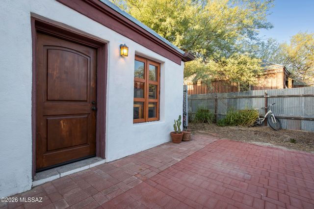 733 S Osborne Avenue, Tucson, AZ 85701