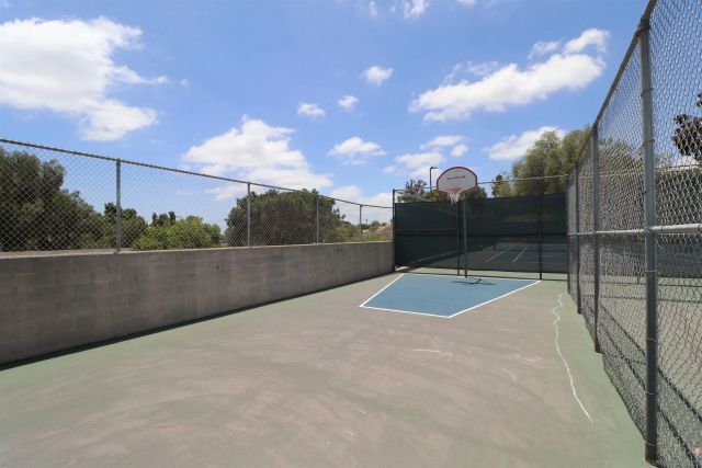 5700 Baltimore Dr 178, La Mesa, CA 91942