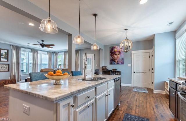 8437 Gayle LN, Toano, VA 23168