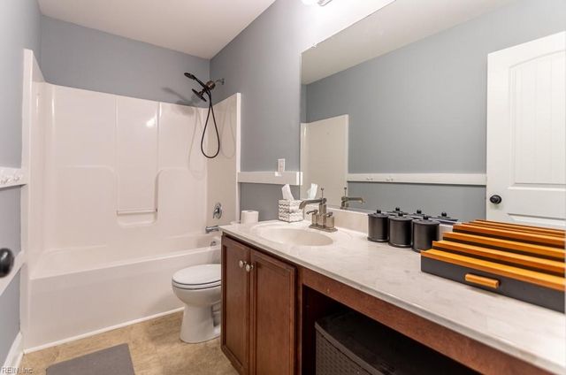 8437 Gayle LN, Toano, VA 23168