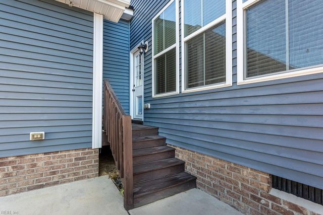 8437 Gayle LN, Toano, VA 23168