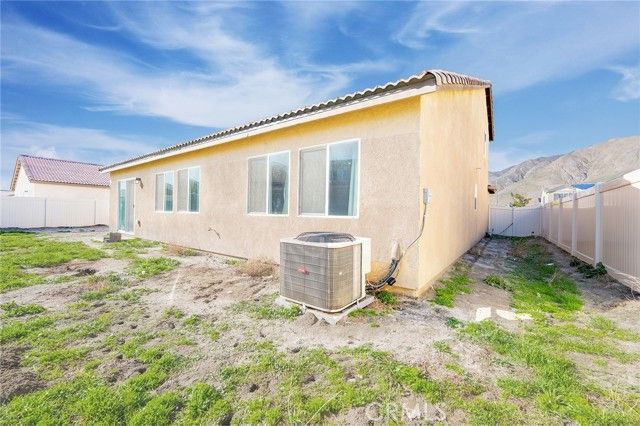 740 Burt Street, San Jacinto, CA 92583