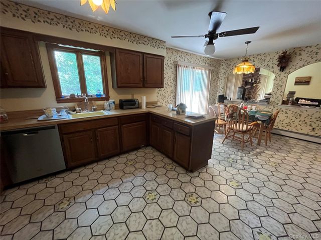 114 Washington Boulevard, Commack, NY 11725